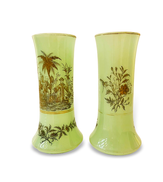 Par de Vasos Opalina Chinoiserie G